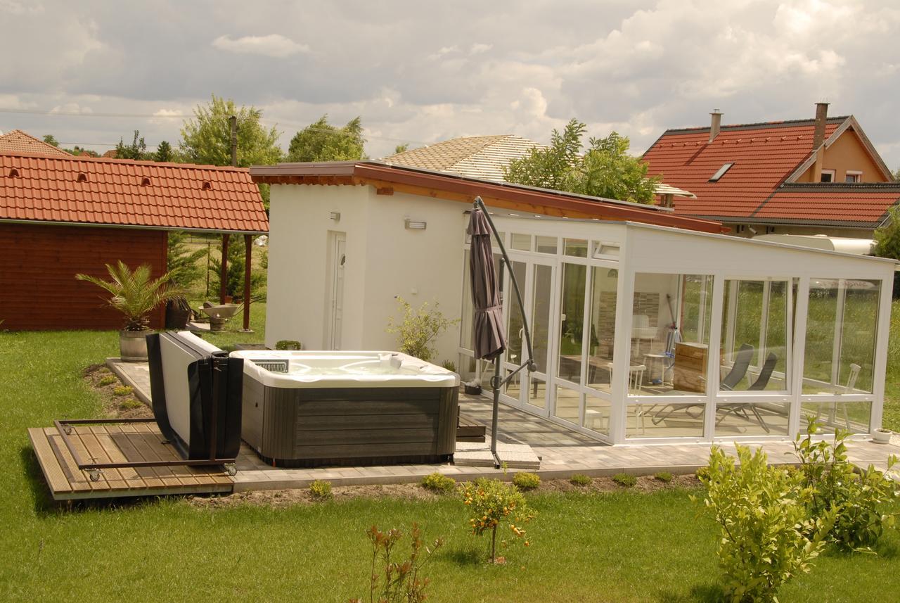 Balla Apartmanhaz Siófok Buitenkant foto