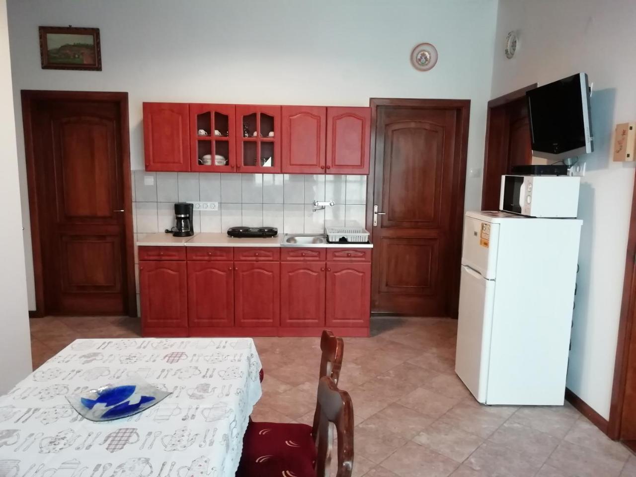 Balla Apartmanhaz Siófok Buitenkant foto
