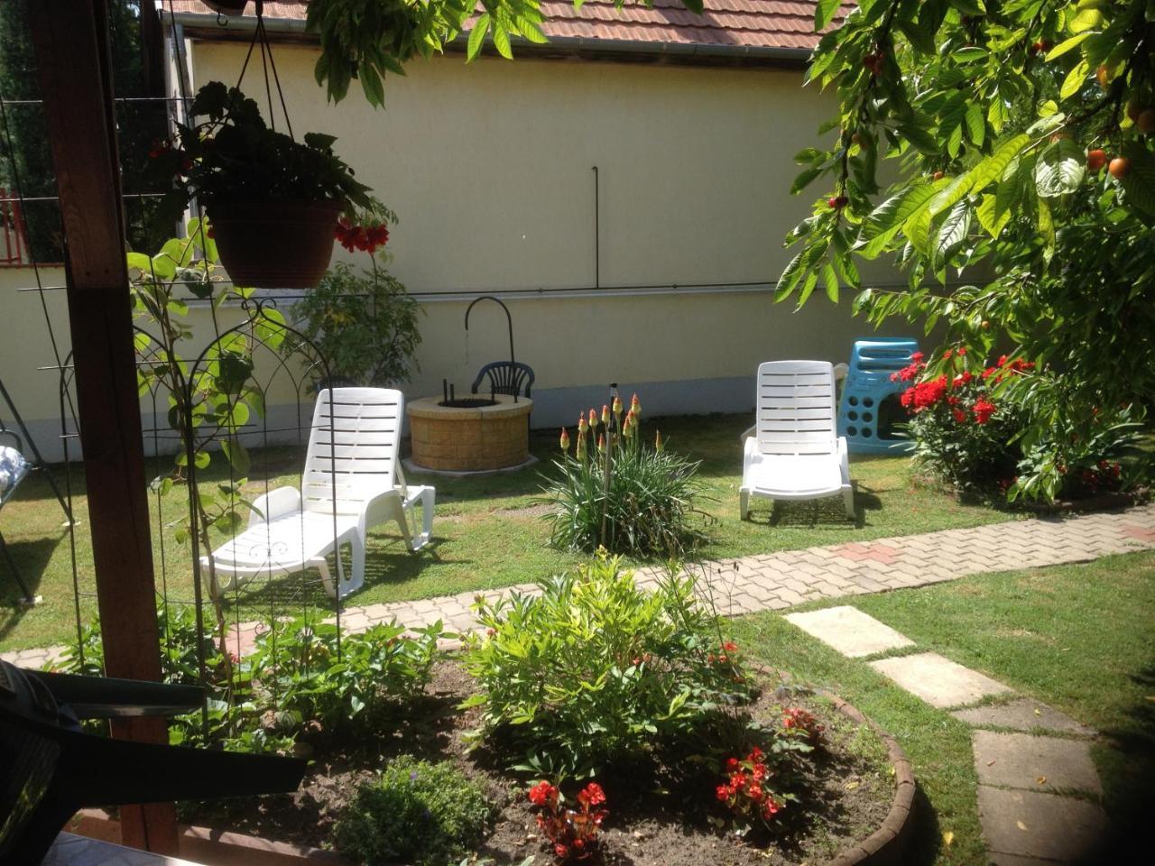 Balla Apartmanhaz Siófok Buitenkant foto